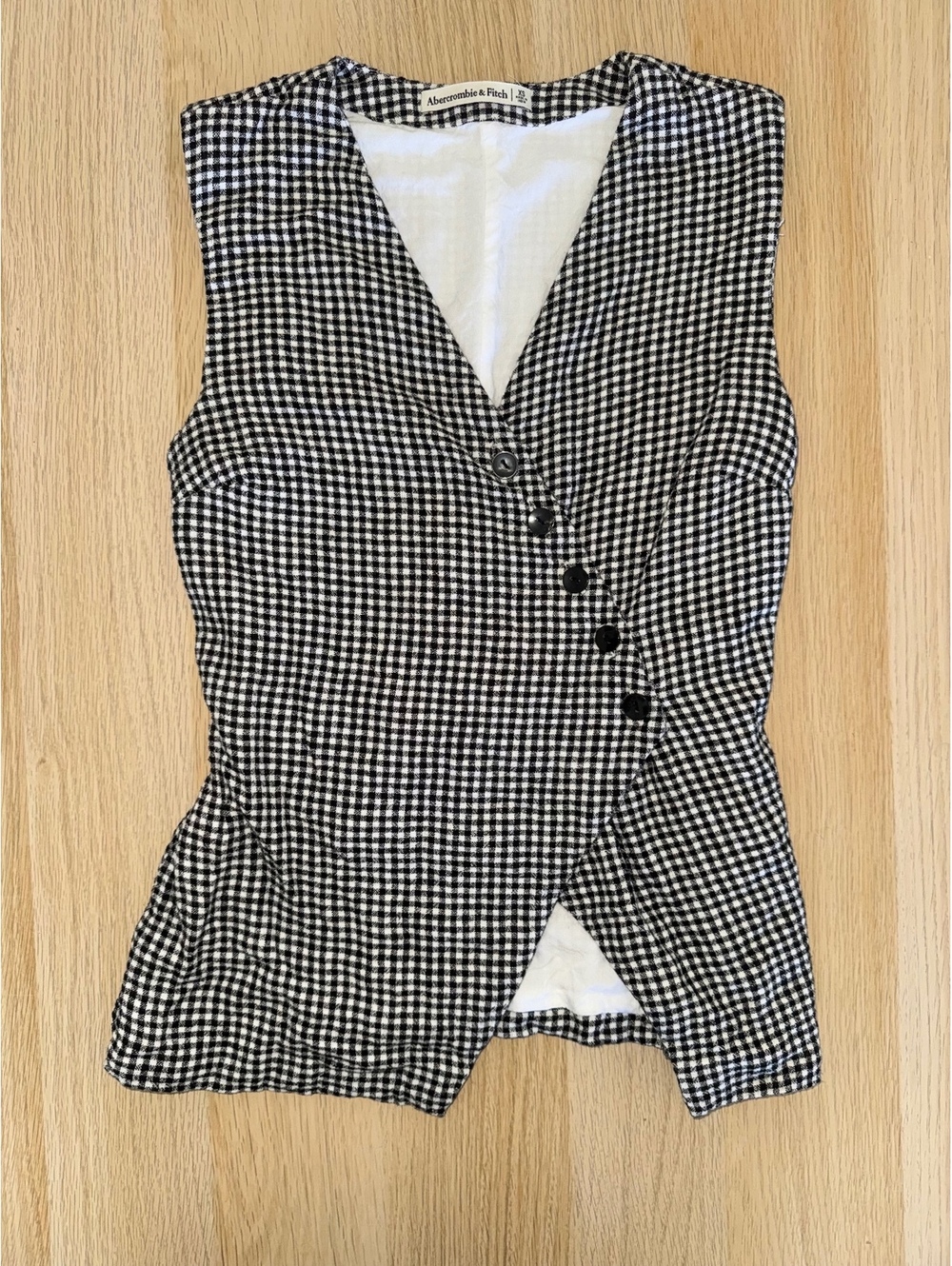Abercrombie & Fitch Black and White Checkered Button-Up Vest XS